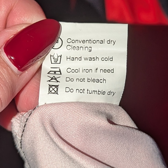 Chic V-Neck Maxi Dress 2x - Picture 12 of 12